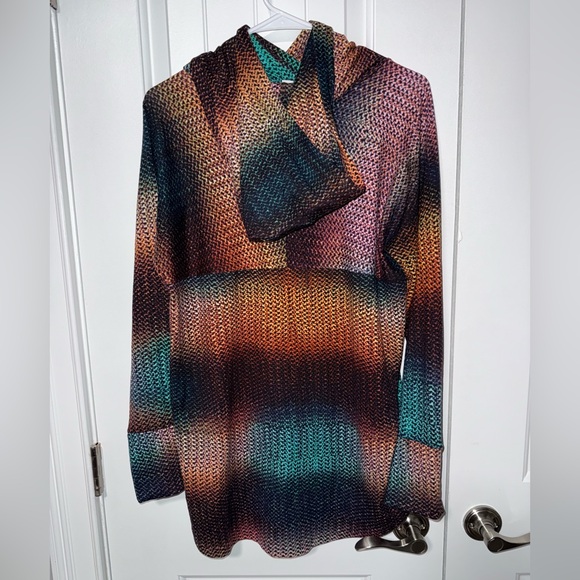 LuLaRoe Amber Vibrant Leopard Print Hoodie - Picture 2 of 4